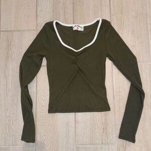 Long sleeve top